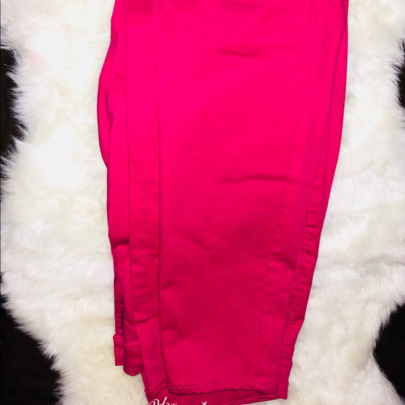 Old navy pants - Picture 2 of 2